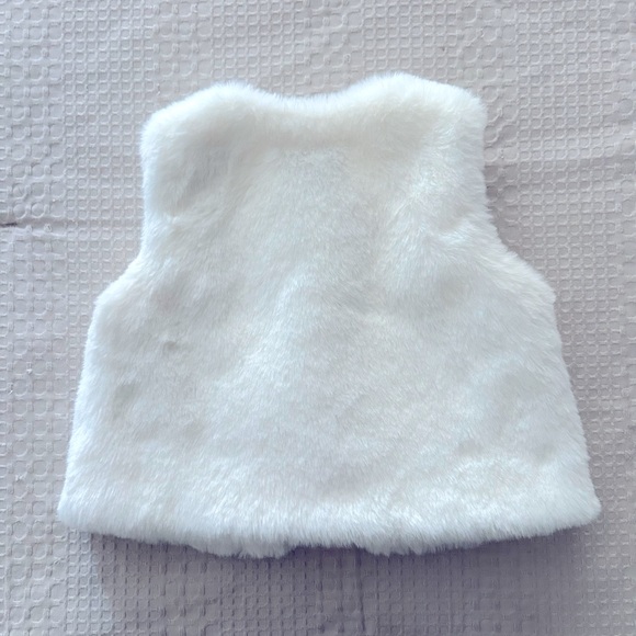 Janie and Jack White Faux Fur Vest - Picture 2 of 2